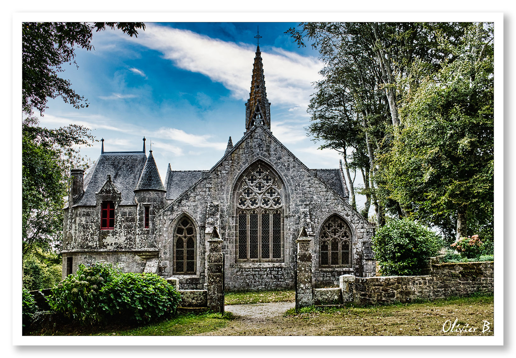 Chapelle en granit du XIIIe siècle, Notre Dame de Kerinec, édifice religieux au Finistère Sud